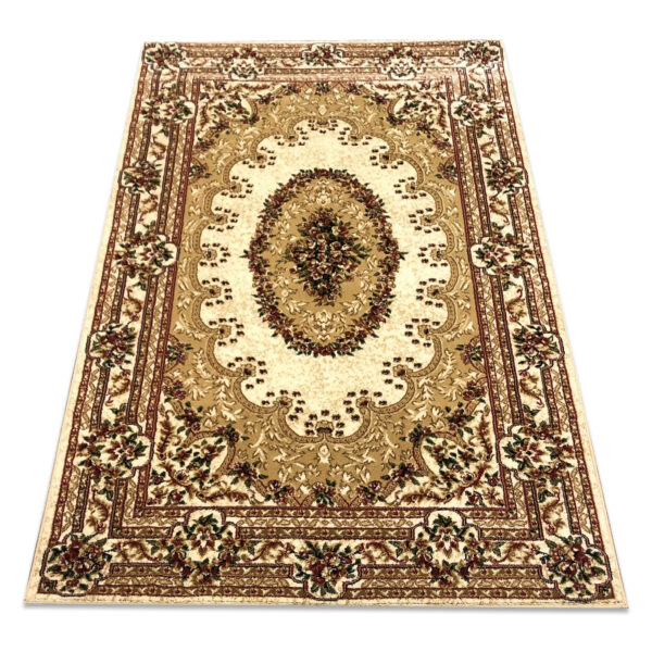 beżowy dywan tradycyjny