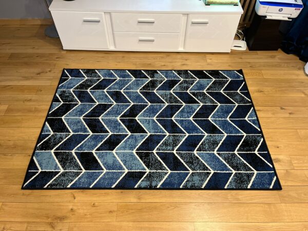 niebieski-nowoczesny-dywan